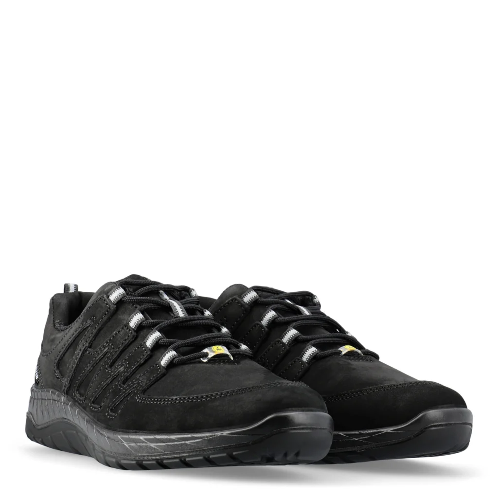 Maddox Black Leather Low O2 SRC